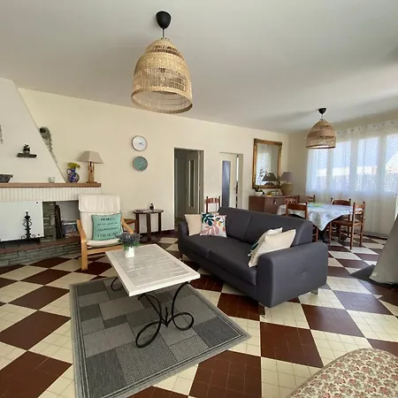 Maison De Confortable, A Pied - La Tranche-sur-mer, 6 Pers., Wifi, Parking, 500m² Terrain - Fr-1-22-364 *