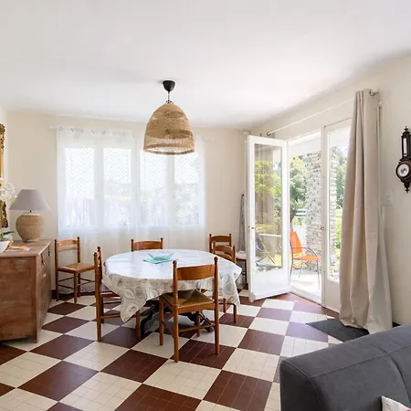 Hébergement de vacances Maison De Confortable, à Pied - La Tranche-sur-mer, 6 Pers., Wifi, Parking, 500m² Terrain - Fr-1-22-364 La Tranche-sur-Mer