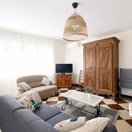 Hébergement de vacances Maison De Confortable, à Pied - La Tranche-sur-mer, 6 Pers., Wifi, Parking, 500m² Terrain - Fr-1-22-364 La Tranche-sur-Mer