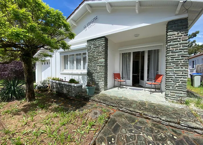 Maison De Confortable, A Pied - La Tranche-sur-mer, 6 Pers., Wifi, Parking, 500m² Terrain - Fr-1-22-364 *