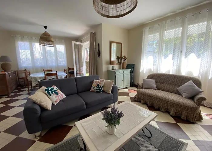 Maison De Confortable, A Pied - La Tranche-sur-mer, 6 Pers., Wifi, Parking, 500m² Terrain - Fr-1-22-364 *